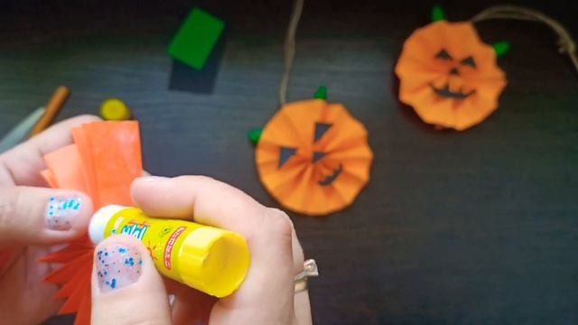 Тыква из бумаги к Хэллоуину / Поделка на Хэллоуин своими руками