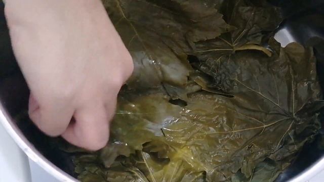 Неповторимый вкус!ПОПУЛЯРНАЯ ТОЛМА из виноградных листьев. Рецепт армянской толмы. смотреть онлайн