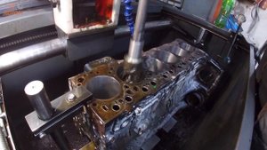Расточка 6-ти цилиндрового блока IVECO. СТК Моторс.