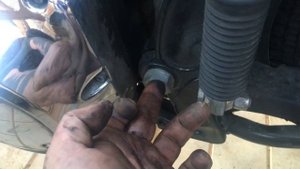 Проверка натяжения ремня на харлее народными методами! ( не является инструкцией)