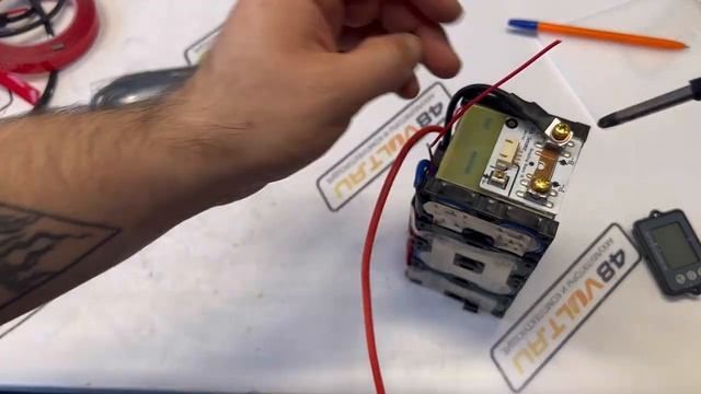 КАК УСТАНОВИТЬ ВАТТМЕТР ? #lifepo4 #12v смотреть онлайн