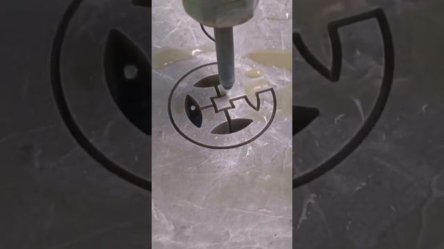 Marble Cutting With Pressurized Water