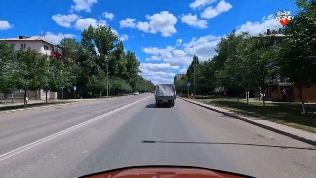 По улицам Уральска, Исатая - Махамбета, проспект Абая