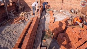 Дом по Немецкой инженерной технологии,перегородка в полтора кирпича несущая стена