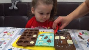 Делаем ШОКОЛАДКИ Домашняя [ШОКОЛАДНАЯ] фабрика ? DIY 0+