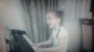 Виктория Викторовна 7 лет,просто оболдеть!!!