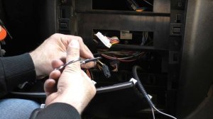 Устанавливаем розетку USB