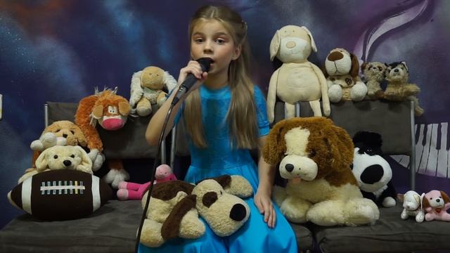 Антонина Григорьянц8 лет. Собака бывает кусачей
