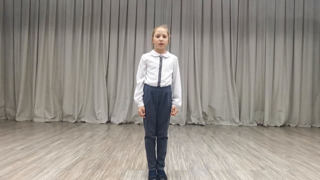 Головня Полина читает стихотворение Муса Джалиль «Чулочки» смотреть онлайн