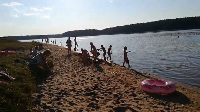 Пляж на Селигере смотреть онлайн