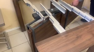 Стол-консоль трансформер B2432 темный орех