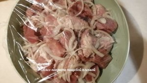 Шашлык из свинины с уксусом и луком на сковороде. Маринад для шашлыка