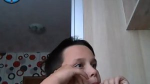 Мальчик ноет о любви