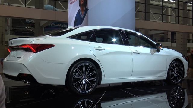 New 2019 Toyota Avalon смотреть онлайн