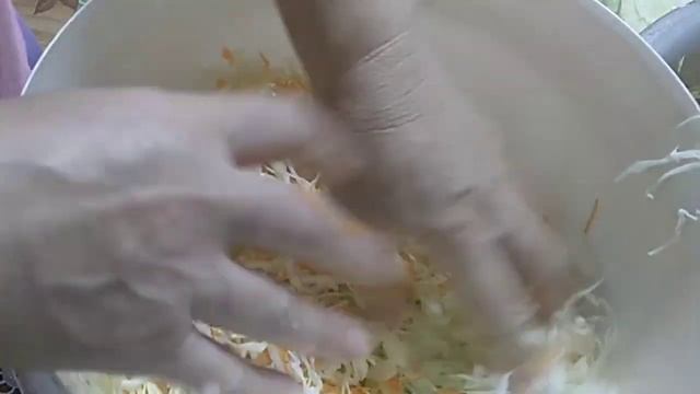 Вкусная хрустящая капуста. Три способа засолки КАПУСТЫ. смотреть онлайн