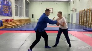 Самбо самооборона бросок с захватом за пятку и проход в одну ногу #самооборона