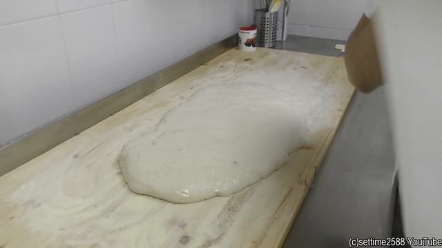 French Baguette and Italian Ciabatta. Making Dough and Baking. Minsk Street Food, Belarus смотреть онлайн