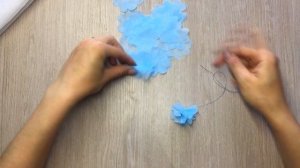Цветы из вуали. Окрашивание вуали в голубой цвет. Мастер-класс бутоньерка из вуали своими руками