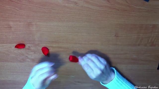 Заколка тюльпаны из атласных лент. Канзаши мастер класс. Clip tulips from satin ribbons Kanzashi смотреть онлайн