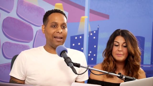 BURGER KING EMPLOYEES BUST OUT WINDOWS DUE TO PRANK - Double Toasted Highlight смотреть онлайн