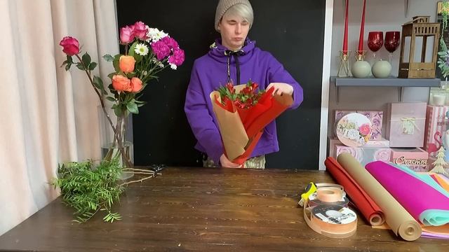 КАК УПАКОВАТЬ ОДИН - ТРИ ЦВЕТКА \КАК ОБЪЕМНО УПАКОВАТЬ ТРИ ЦВЕТКА\ КАК КРАСИВО УПАКОВАТЬ ОДИН ЦВЕТО смотреть онлайн