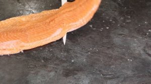 РАЗДЕЛКА ЛОСОСЯ дома, СЕМГА слабосоленая (мои попытки :)