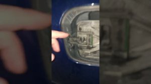Как открыть лючок бензобака?