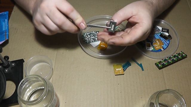 Как убрать лак с печатной платы? Первый эксперимент по выбору средства смотреть онлайн