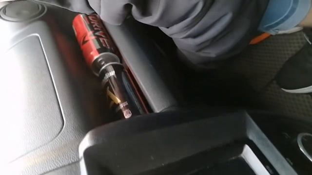 Lada Granta: Установка видеорегистратора. смотреть онлайн