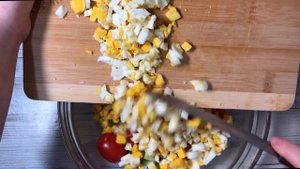 Салат с тунца. Салат с консервированным тунцом. Вкуснейший салат с тунца!