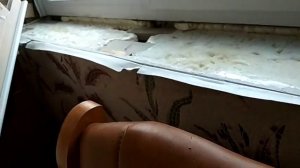 Ремонт подоконника на пластиковом окне. Лёд. Дует.