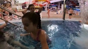 #VLOG мы провели один день в аквапарке Лужники
