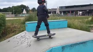 Lukas skating part 1