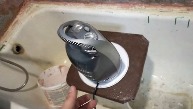 Ванная комната подготовлена для шпаклевания стен Бетоноконтактом обработана часть 10 смотреть онлайн