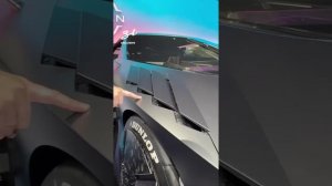 В сети показали машину будущего — концепт-кар Nissan Hyper Force управляется одним махом руки.