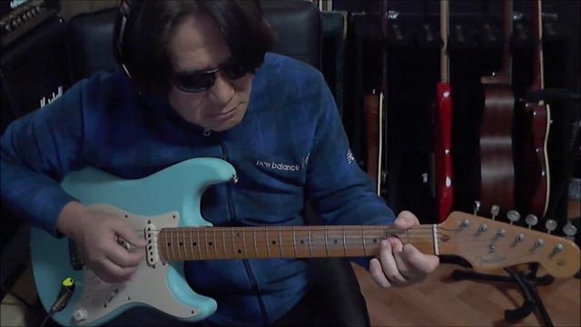 Fender 50's Stratocaster Daphne Blue Fingerstyle DEMO (No Talking) смотреть онлайн