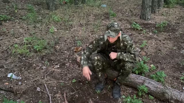 Выживание в лесу. Три способа развести костёр. Съел волчью ягоду😱 смотреть онлайн