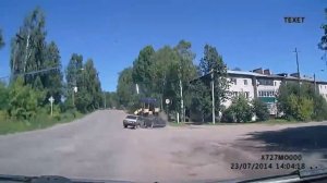 Бешеный асфальтоукладчик. Омутнинск