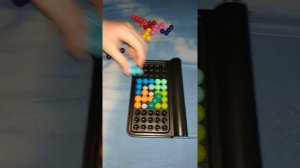 Головоломка IQ smart games.Дима собирает пирамиду.