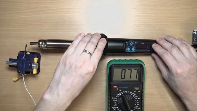 Yihua 8858-I - самый компактный паяльный фен со встроенной регулировкой температуры смотреть онлайн