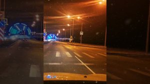 На машине по Новому мосту со светящимися арками Нижний Тагил