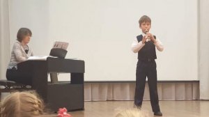 Игра на флейте мальчика 7 лет