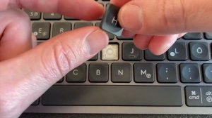 How to PROPERLY replace a regular Key on a Logitech MX Keys / CRAFT YR0073 YR0064 fix repair remove