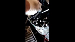 TATRA. Ремонт ГБЦ. Установка маслосъёмных колпачков & Kolbenschmidt.