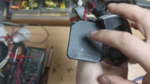 HORM аккумуляторный шуруповёрт 18в патрон на 13мм