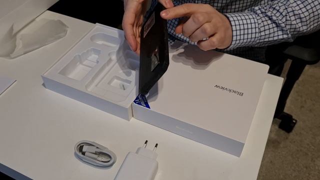 BLACKVIEW BV9200,  РАСПАКОВКА , комплектация.