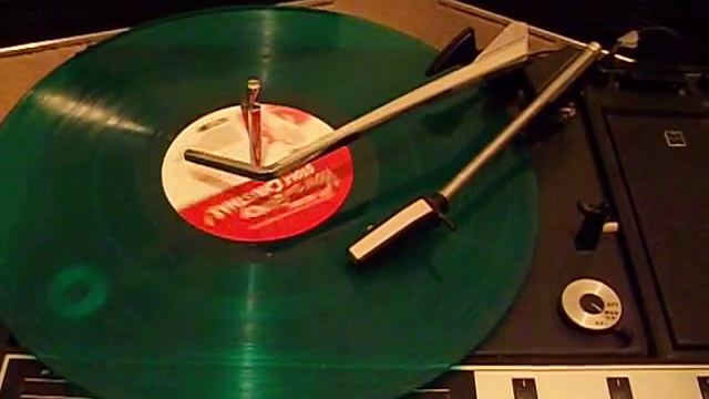 portable Panasonic record player( How the Grinch stole Xmas) смотреть онлайн