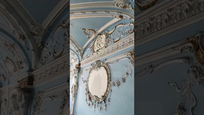 Вот почему это парадная, а не подъезд
