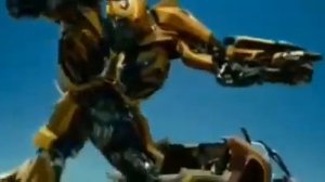 Бамблби танцует