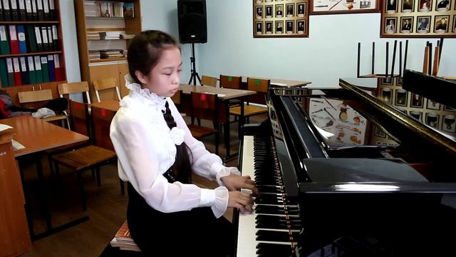 Югай Ольга 12 лет Н. Сильванский "Полька Комарики" смотреть онлайн